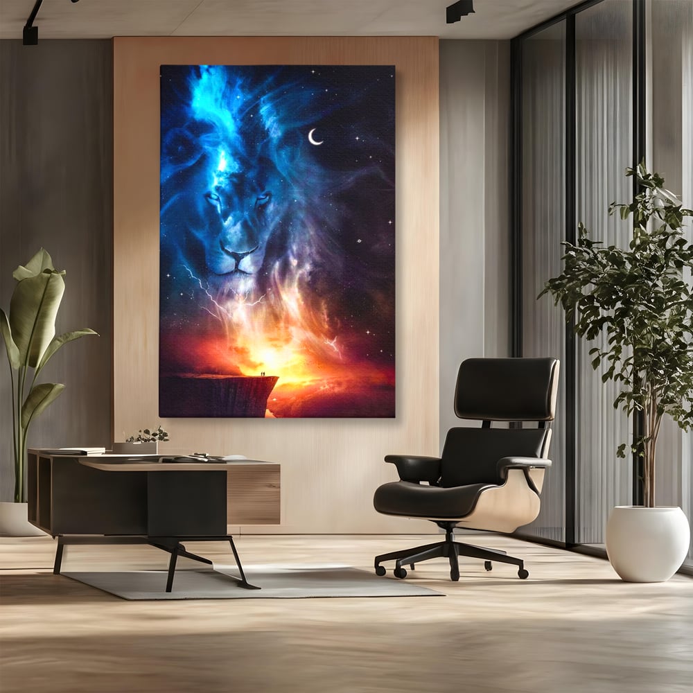 Tablou canvas cu tablou canvas cu leu in univers, fara rama, pe sasiu de lemn, pe perete intr-un birou